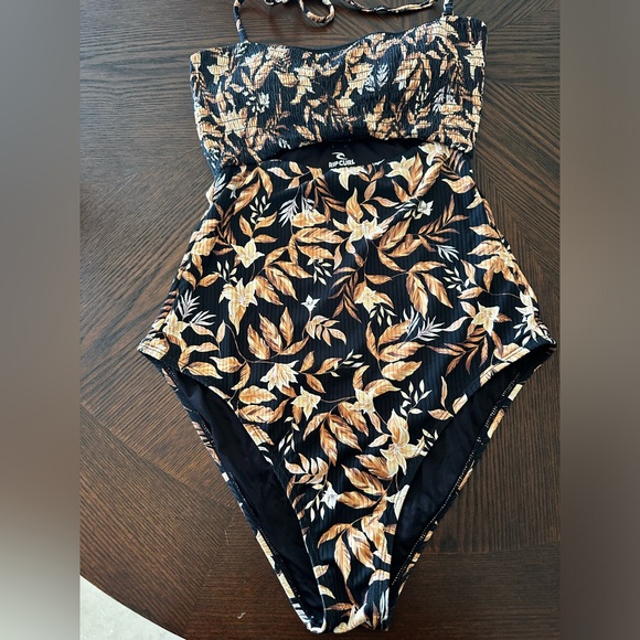 Rip Curl La Isla One Piece Swimsuit in Black Size Small - Picture 4 of 7